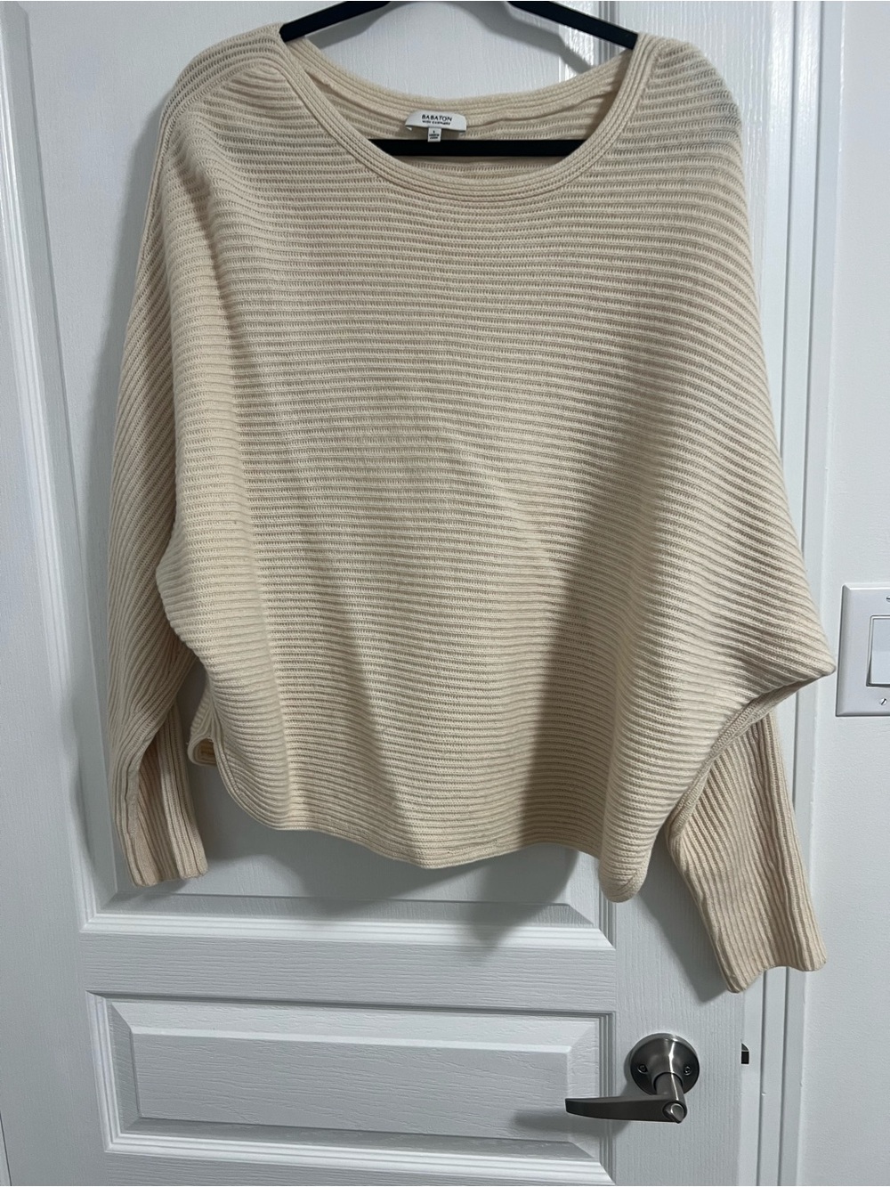 Babaton Large Cream Ribbed Knit Sweater